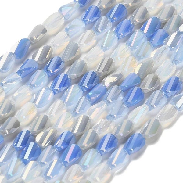 Glaskralen multicolor blauw 7 x 4.5 x 3.5 mm | Streng ca. 26 stuks