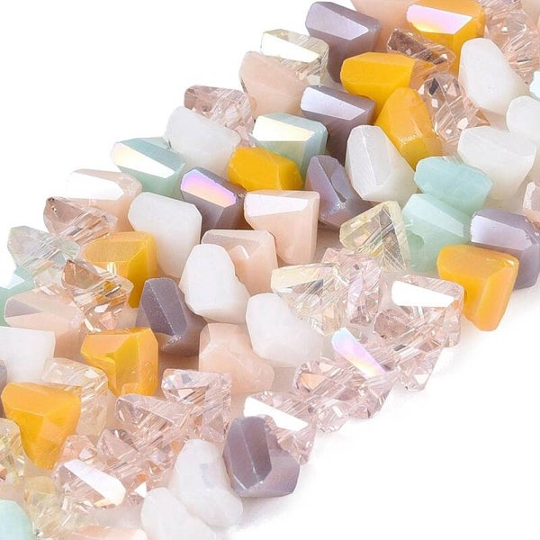 Triangle glaskralen multicolor ca. 5.5 a 6 mm | Streng ca. 95 stuks