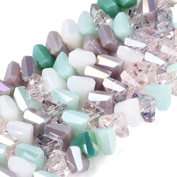 Triangle glaskralen multicolor ca. 5.5 a 6 mm | Streng ca. 95 stuks