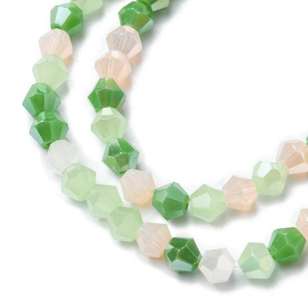 Bicone glaskralen mix groen 4 x 4.5 mm | Streng ca. 90 stuks