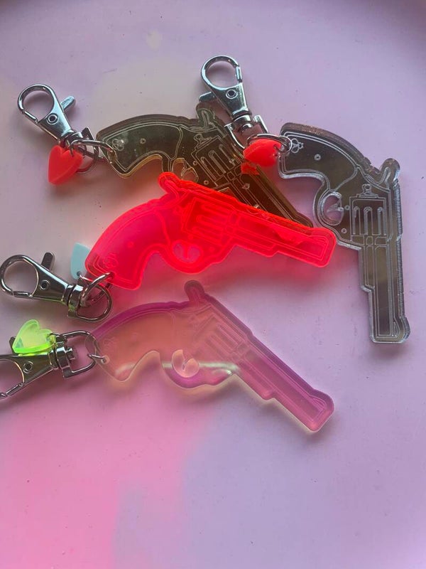 SMUK BI Schlüsselanhänger Pistole #65