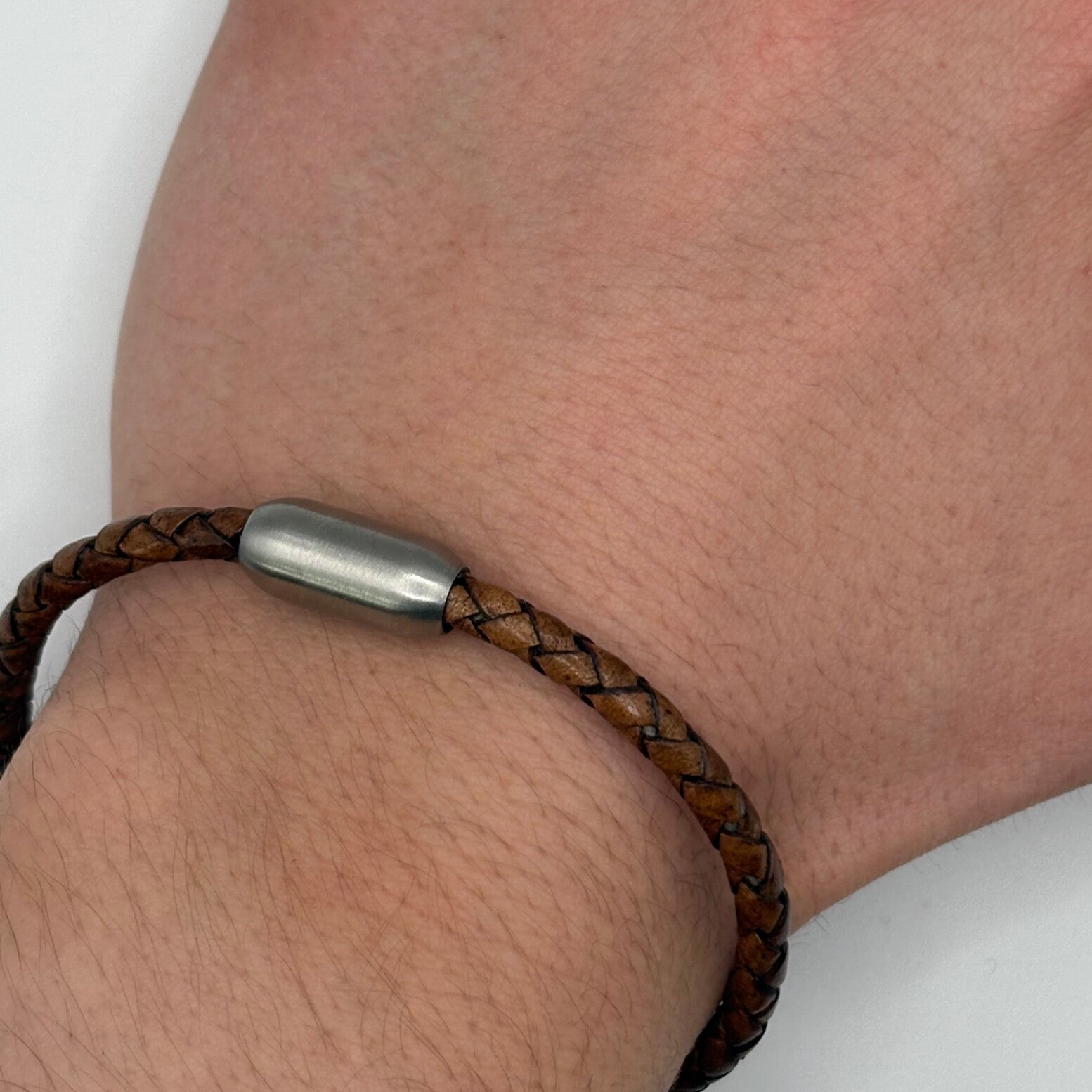 SMUK BI Man Lederarmband geflochten braun