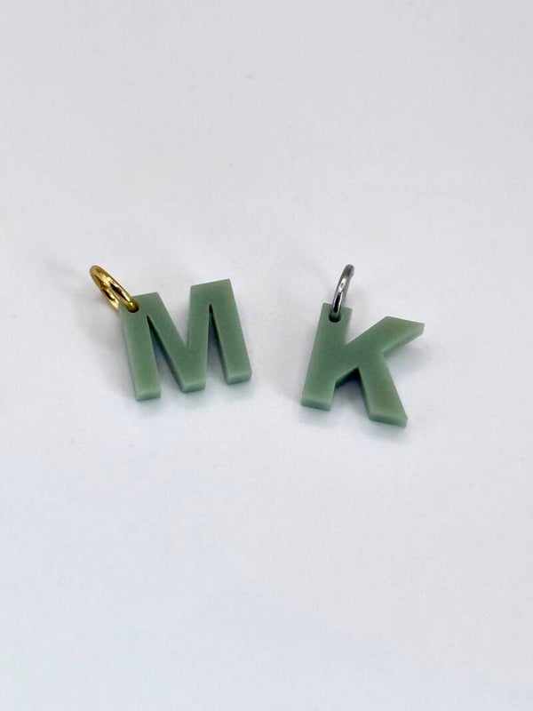 SMUK BI Anhänger "Letters" olivgrün
