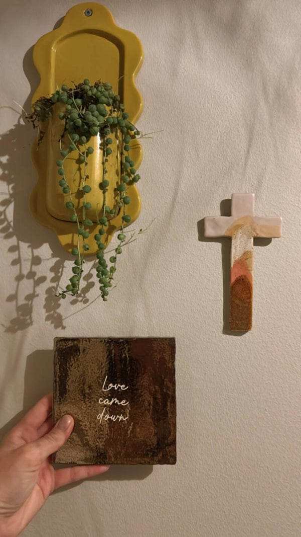 Goud tegeltje love come down