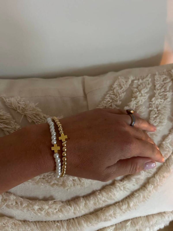 Setje armbanden kruis