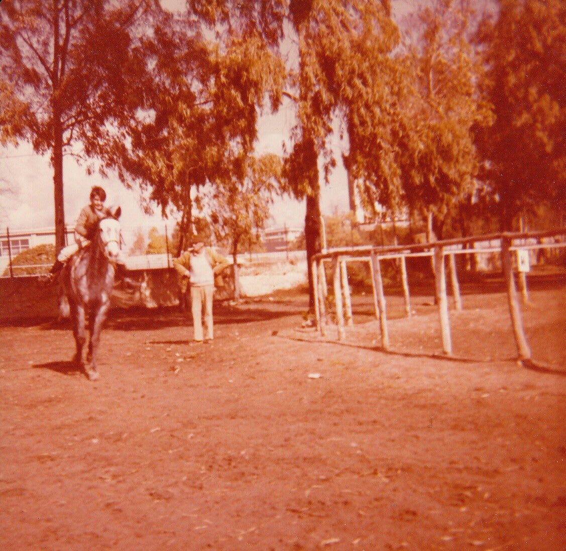 Fabio su Sara e a terra il Col. Marielli, 1979