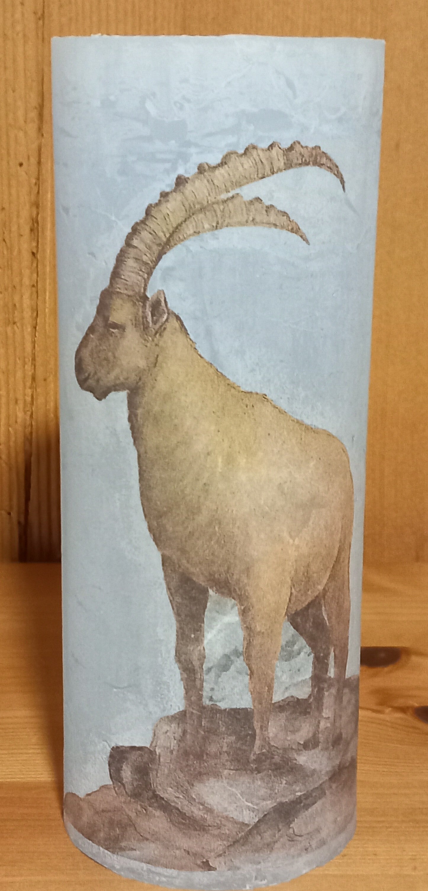 Kerze Steinbock am Berg Rauhreif - 18 x 7 cm - eisblau - Art. Nr. 112