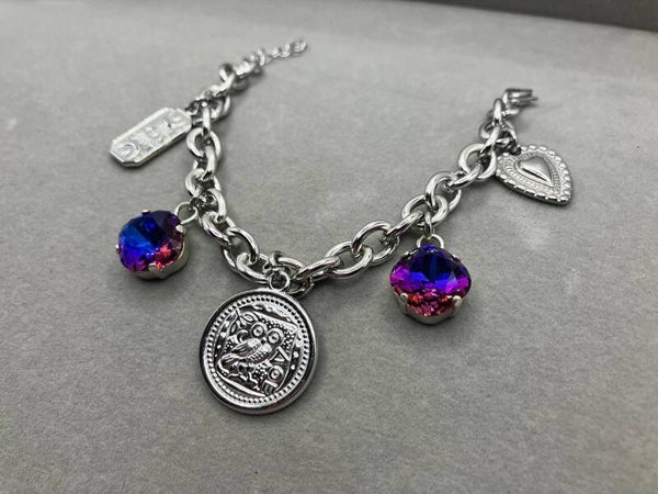 Bedelarmband met cushion kristallen