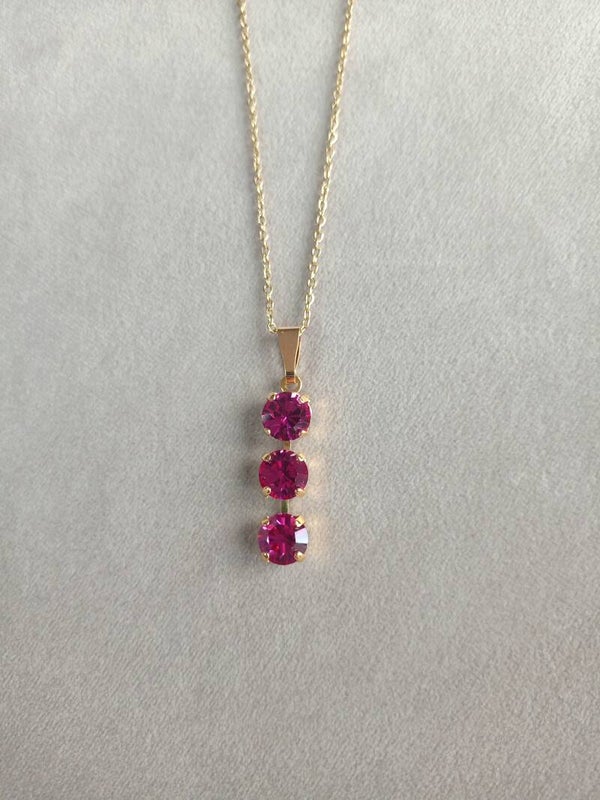 Ketting met 3 chatons 8 mm