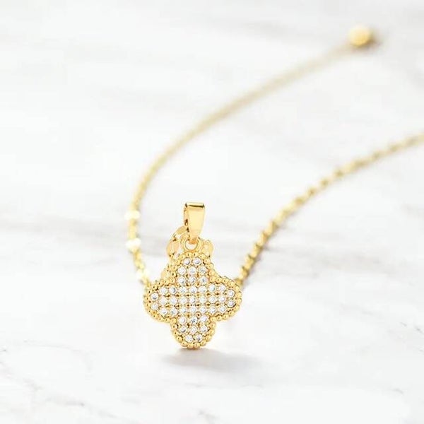 Sparkling Lucky One Necklace  18k Gold Plated