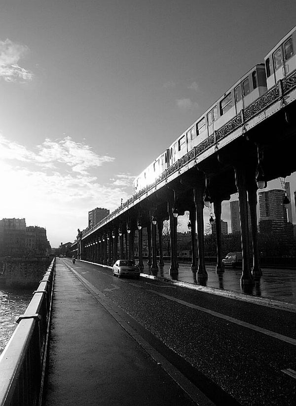 QUIGNETTE Fabrice - Métro  au Viaduc de Passy (Photographie)