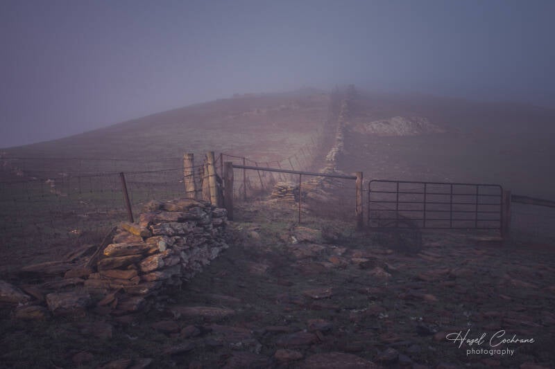 mist-over-the-wall-of-stones-standard.jpg