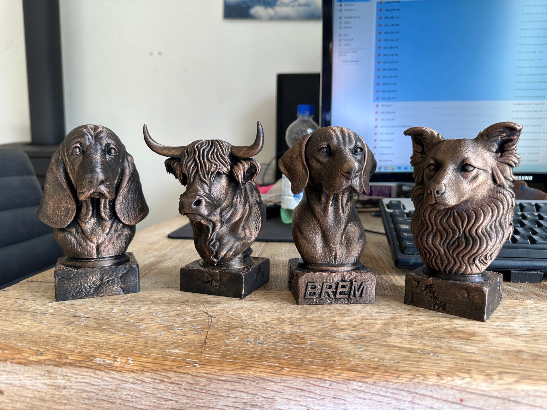 4 gebronsde dieren beeldjes