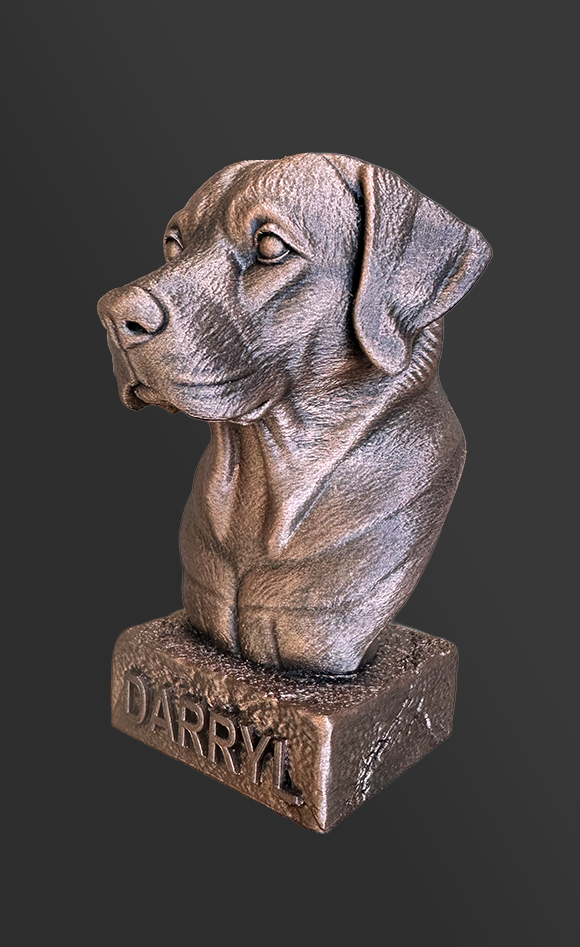 Labrador beeldje gebrons en gepersonaliseerd