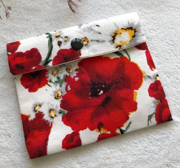 Pochette en coton pour lingettes démaquillantes , pochette motif coquelicots, pochette tissu artisanale