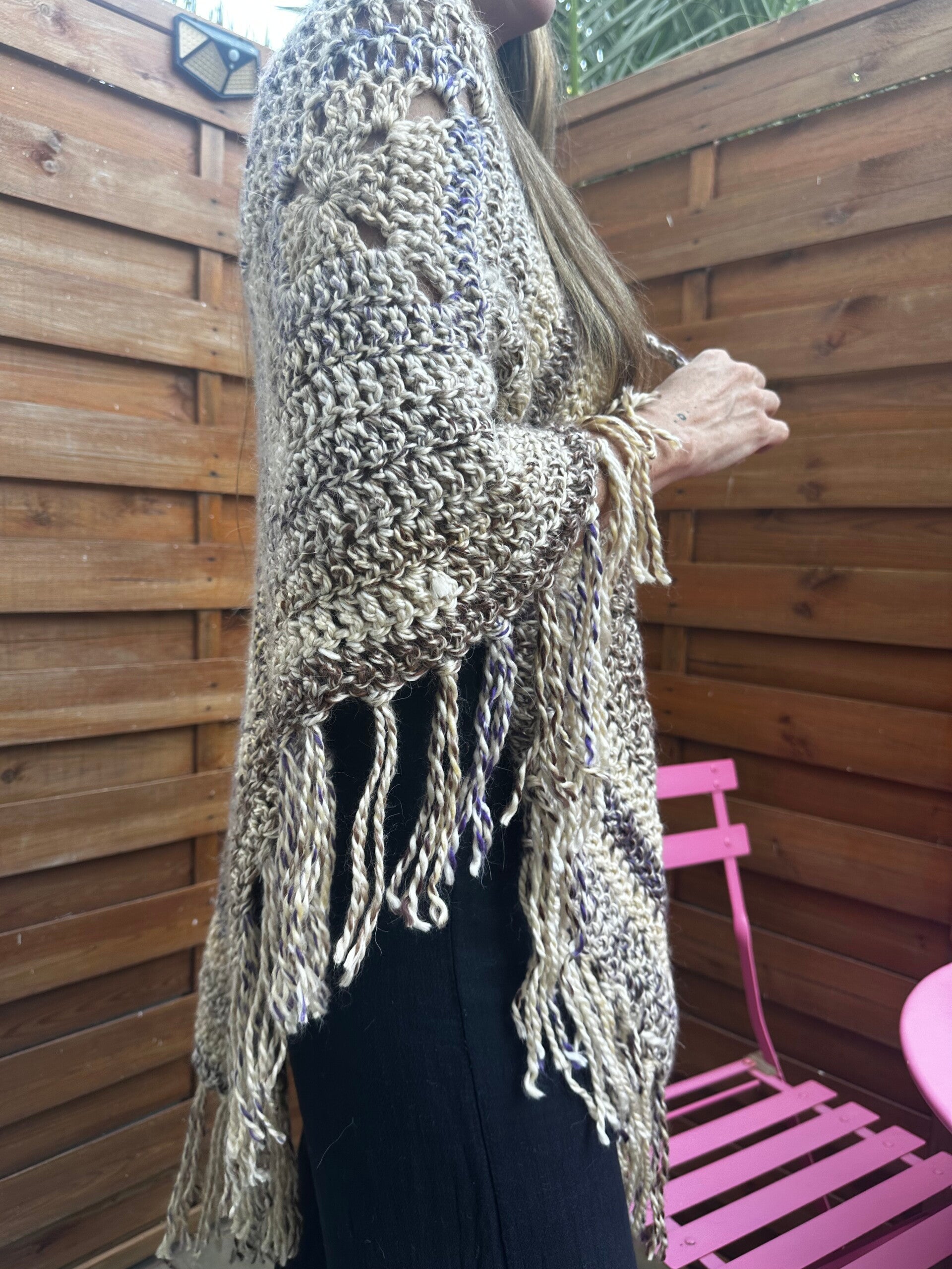 Poncho laine alpaga fait main hiver, pièce unique faite main, poncho laine beige violet