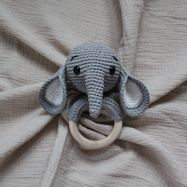 Rassel Elefant Angie