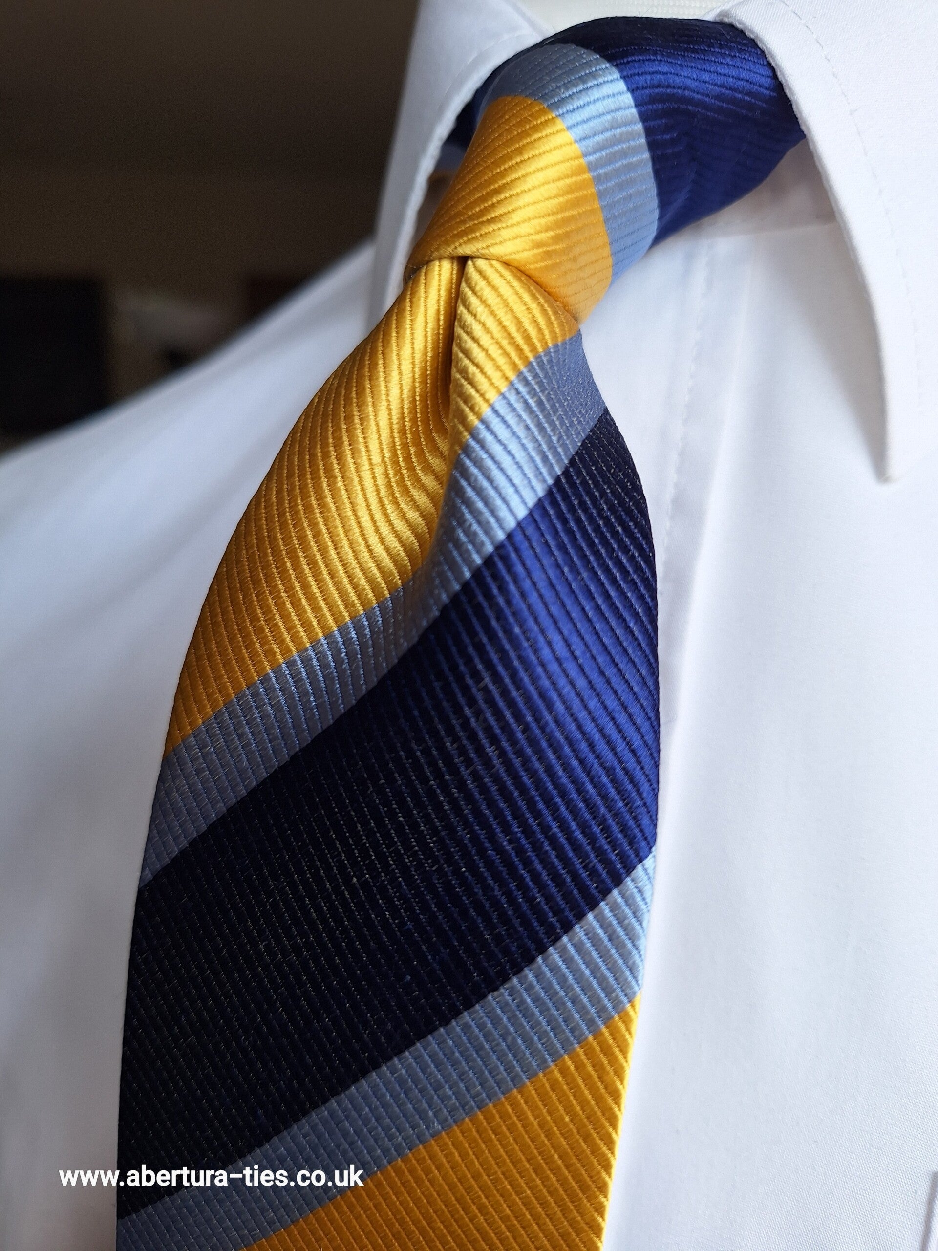 Abertura Knightsbridge