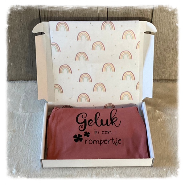 Brievenbuscadeautje rompertje Koper