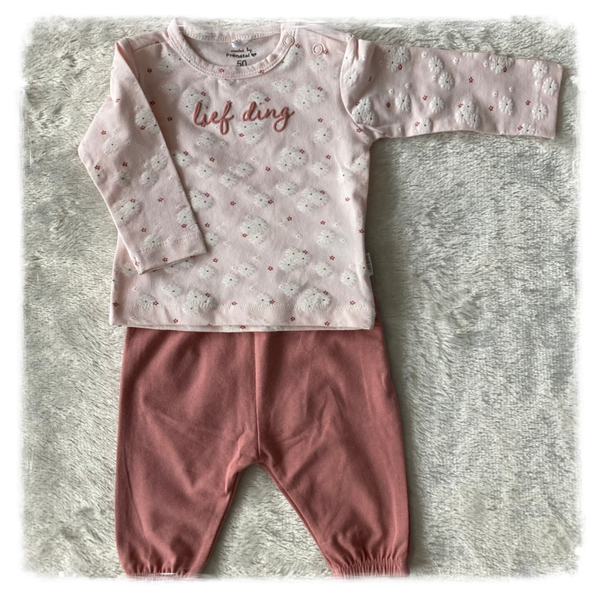 Shirtje met broekje bloemetjes