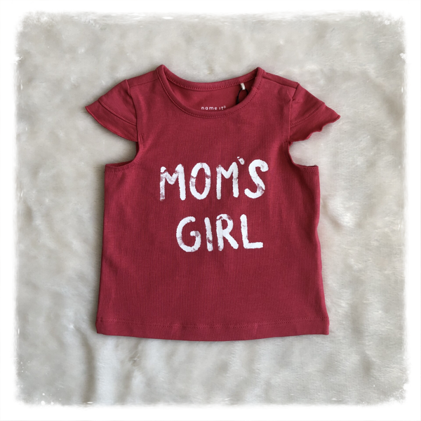 Shirtje 'Mom's Girl'