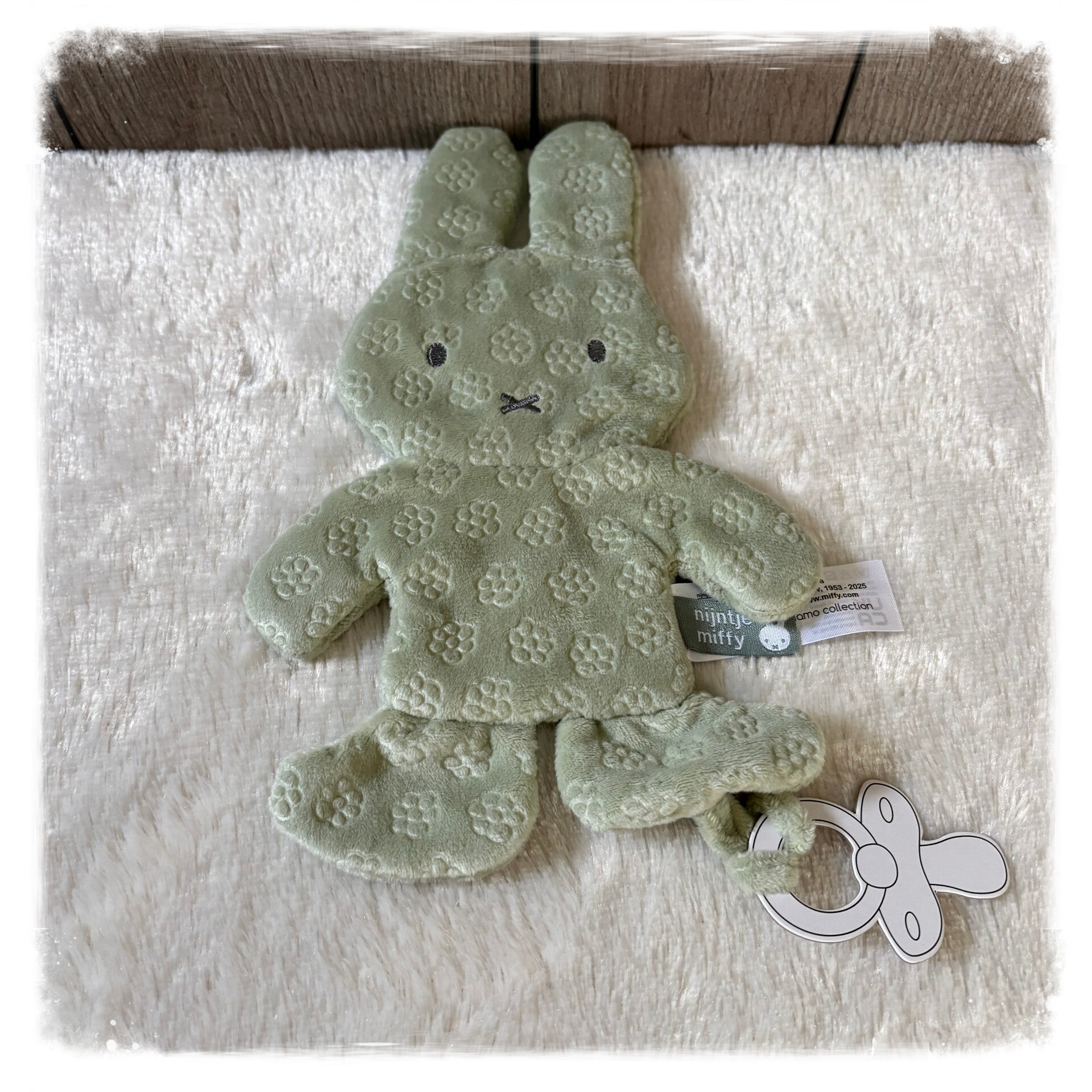 Nijntje speendoekje Green Flower