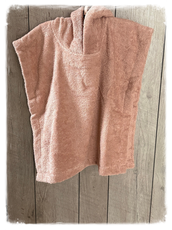 Poncho pinkstone (met naam)