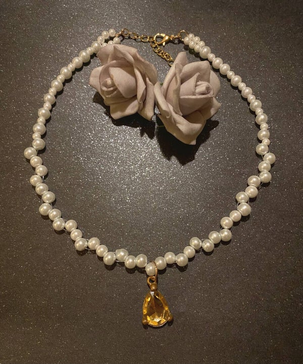 Glass pearls choker/necklace