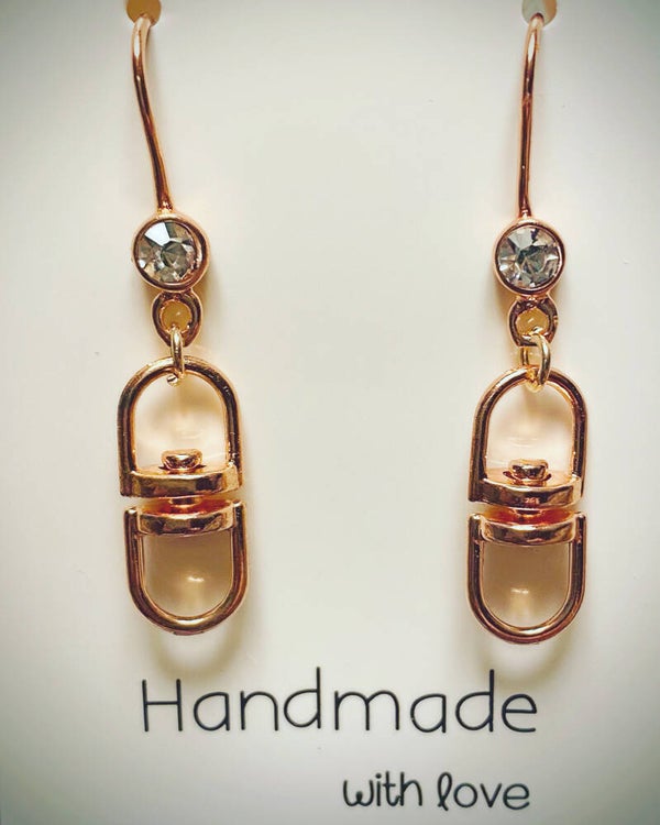 Rosé color earrings