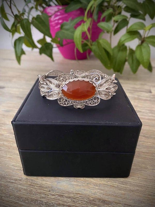 Filigree Vintage