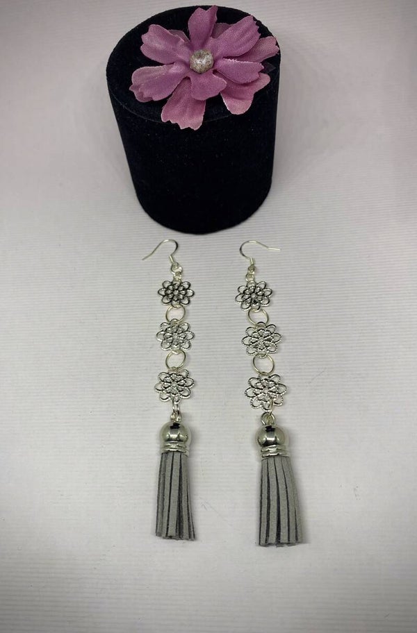 Filigree tassel earrings ♡