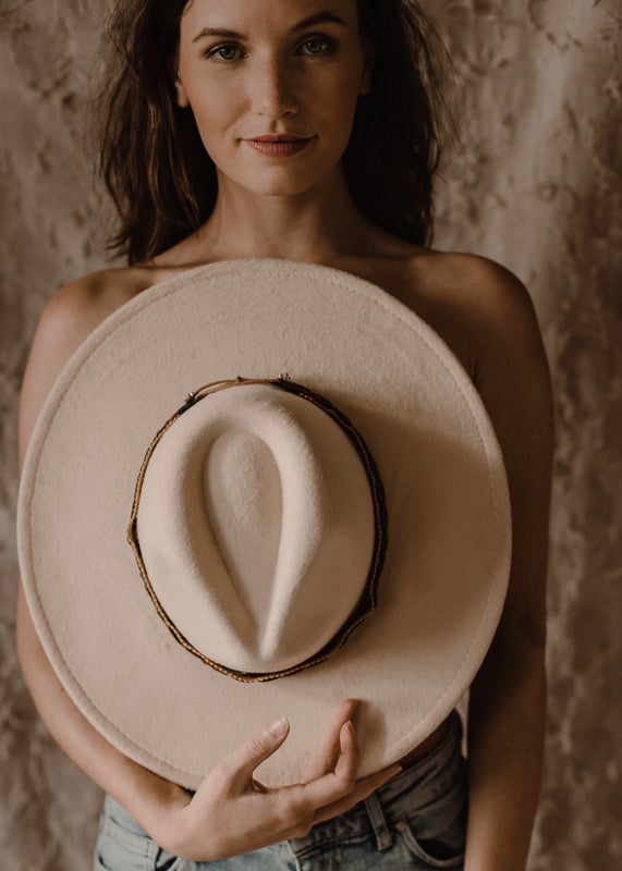 boudoir hoed fotoshoot