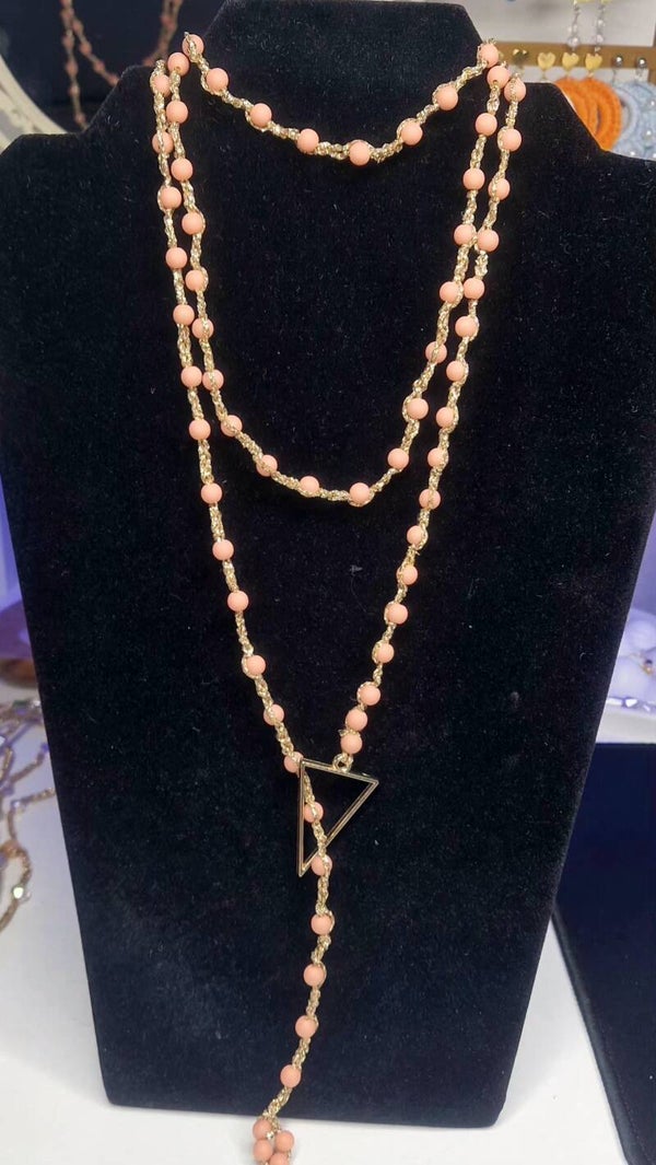Solea – Long Gold Crochet Necklace with Salmon Pearls & Convertible Design