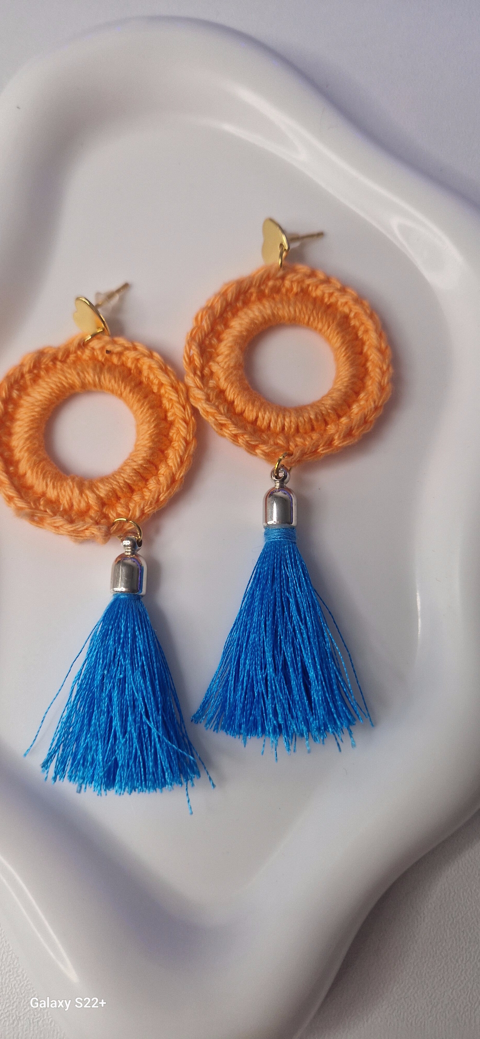 Sommertraum Ohrringe Orange & Blau – handgemachte Statement-Ohrringe.   Summer Dream Orange & Blue Earrings – Handmade Statement Earrings