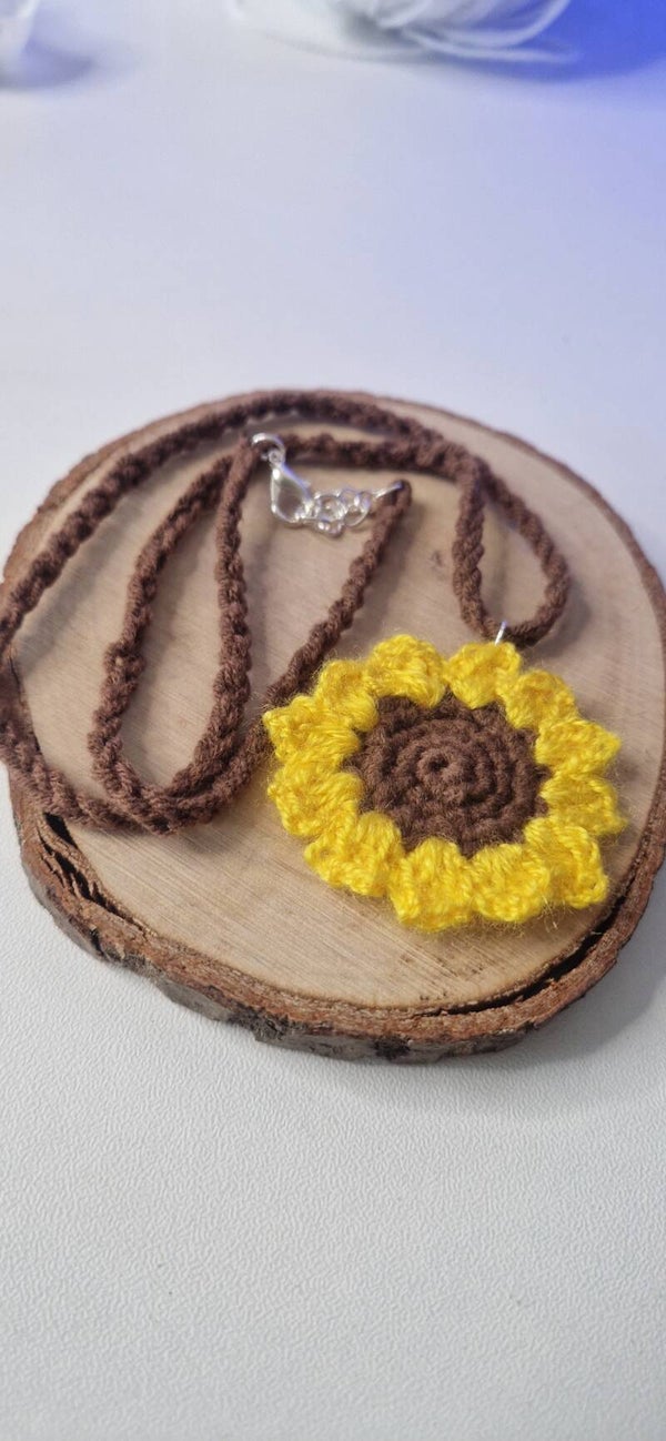 Sunflower Harmony Necklace   Sonnenblumen-Harmonie Halskette