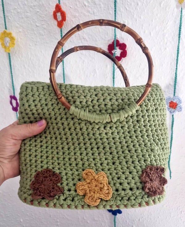 Clara – Handmade Crochet Bag   Clara – Handgehäkelte Tasche