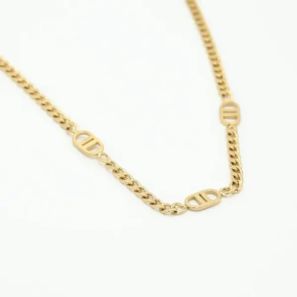 Lady Necklace
