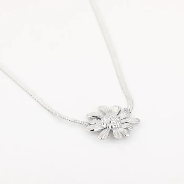 Flower Power Necklace