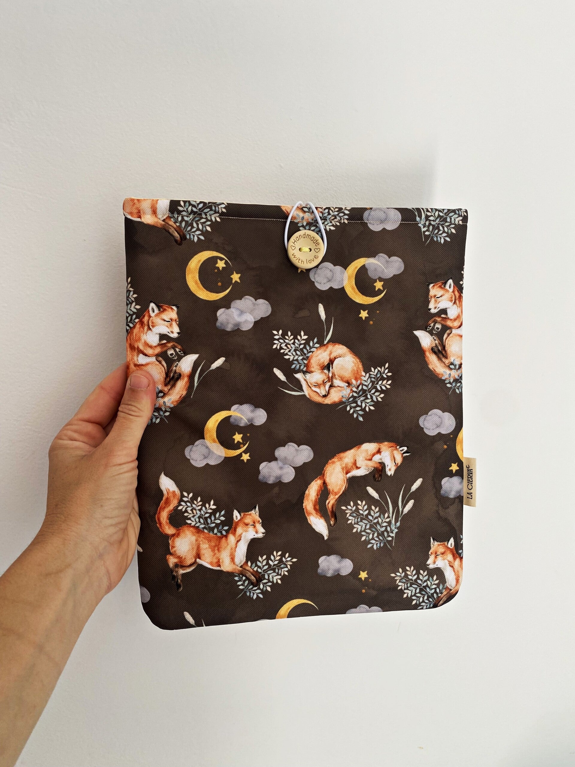 JUMPING FOXES ( Sobre / Solapa / Kindle)