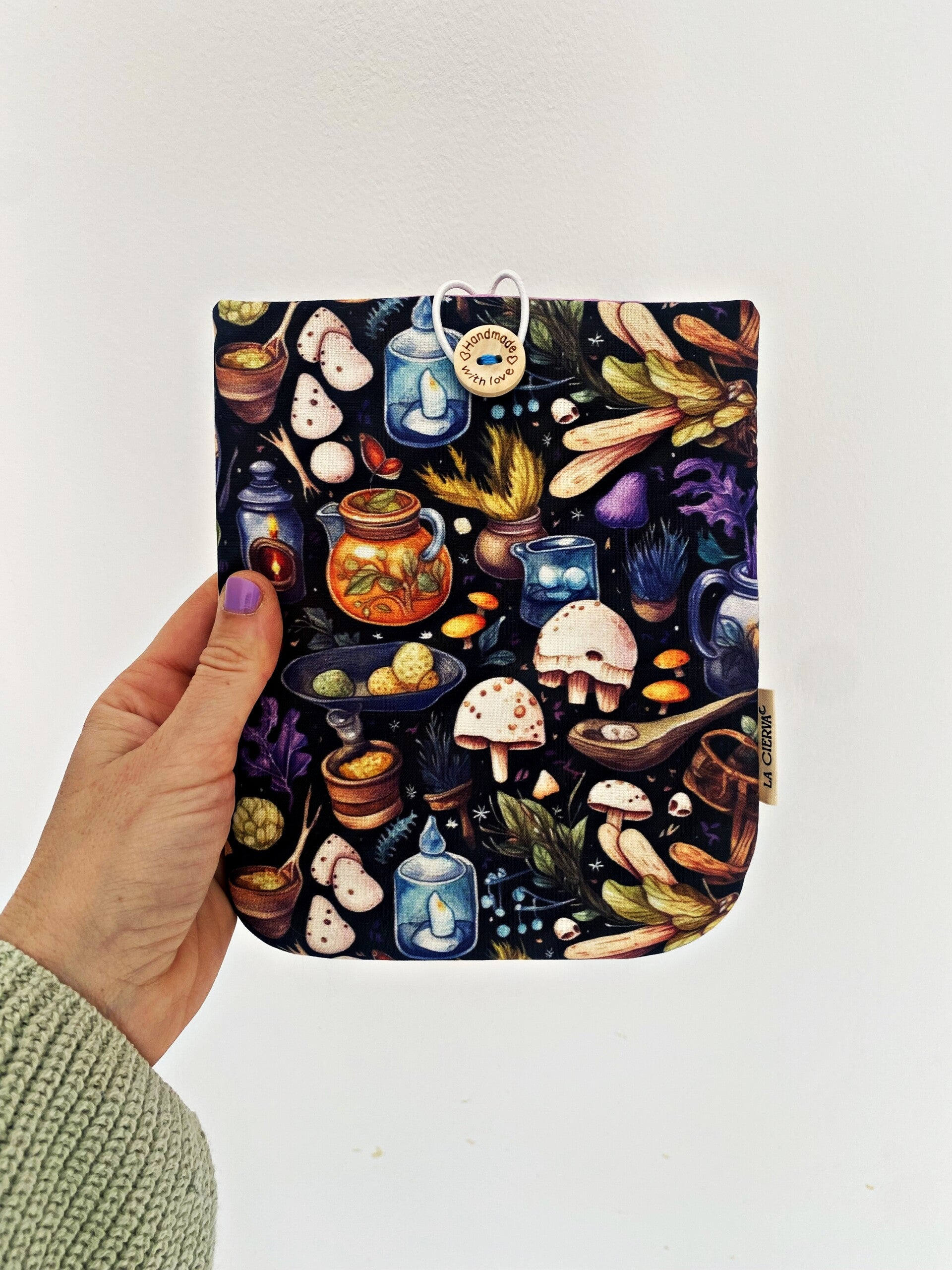 WITCHY KITCHEN  (EREADER)