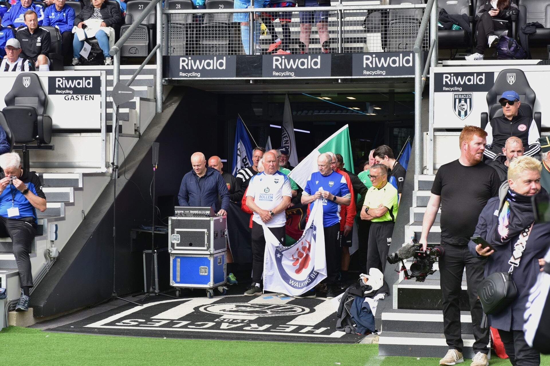 jwc_0677-standard-1u6qd8.jpg