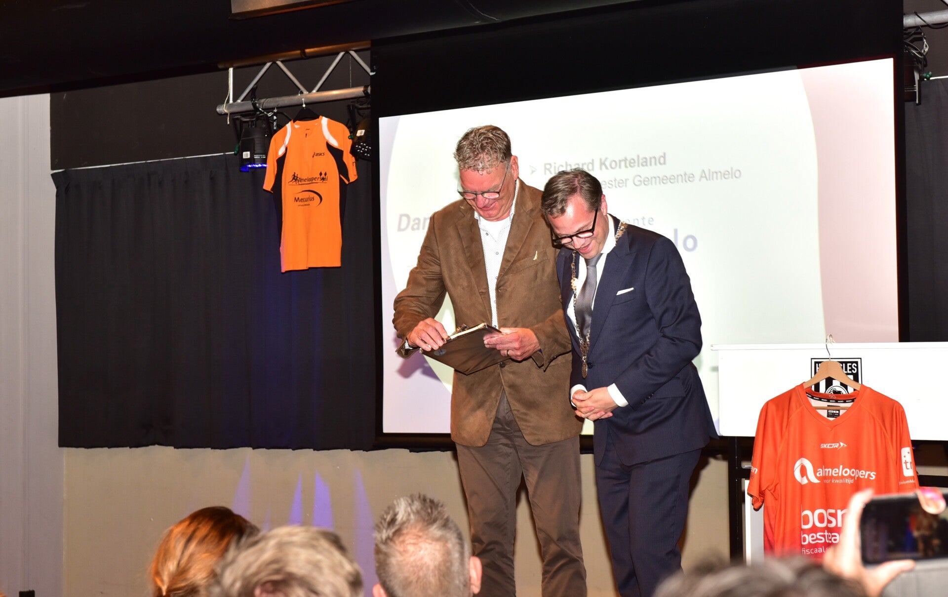 jwc_1065-standard-soj11p.jpg