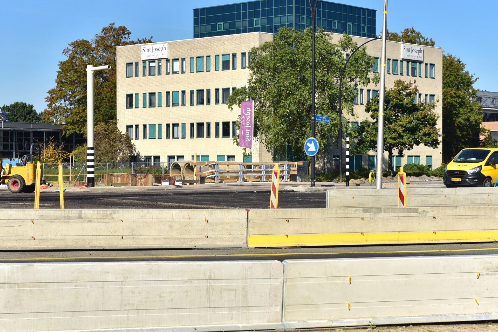 jwc_2074-standard-e7q75f.jpg