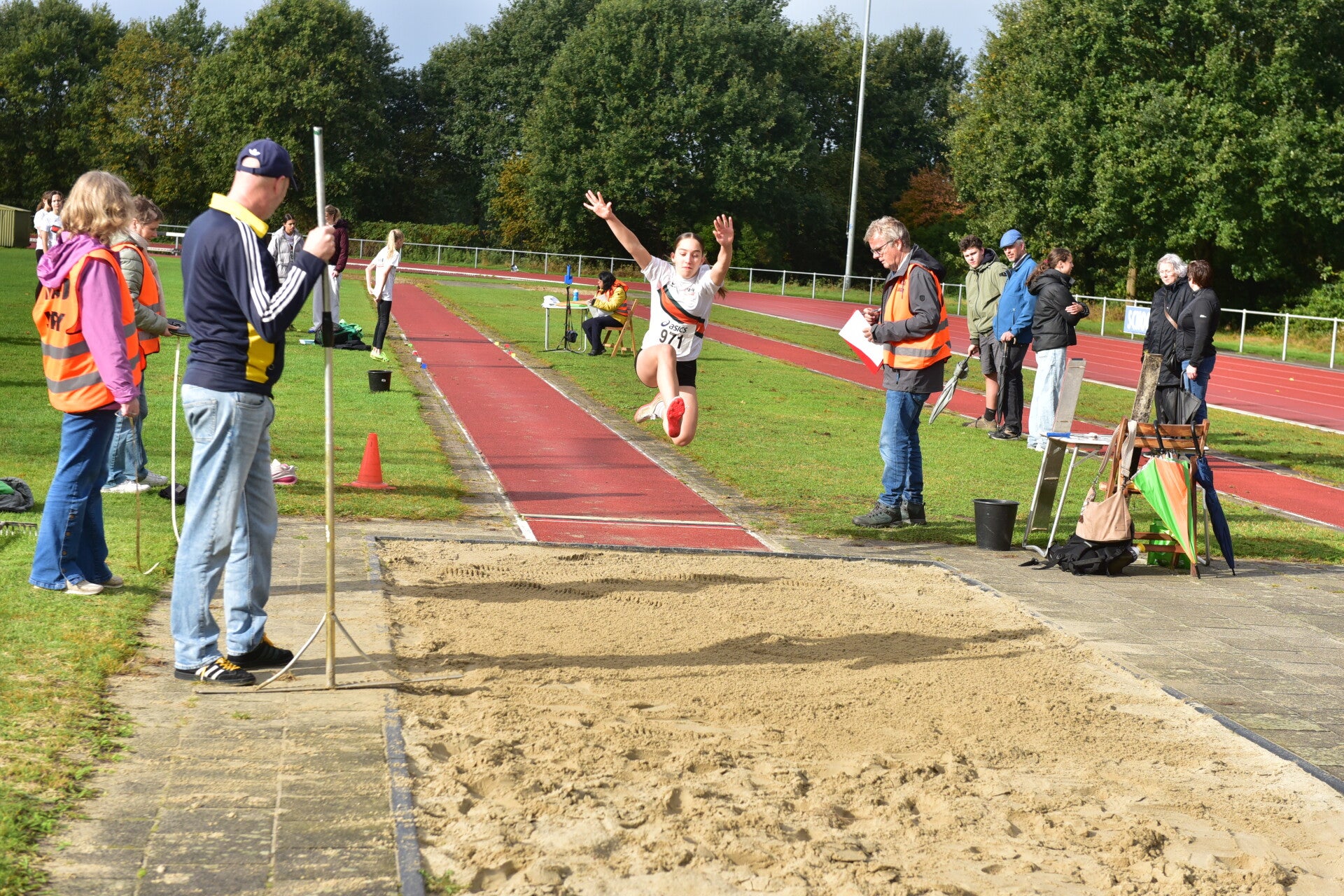 jwc_2827-standard-jc2y6n.jpg