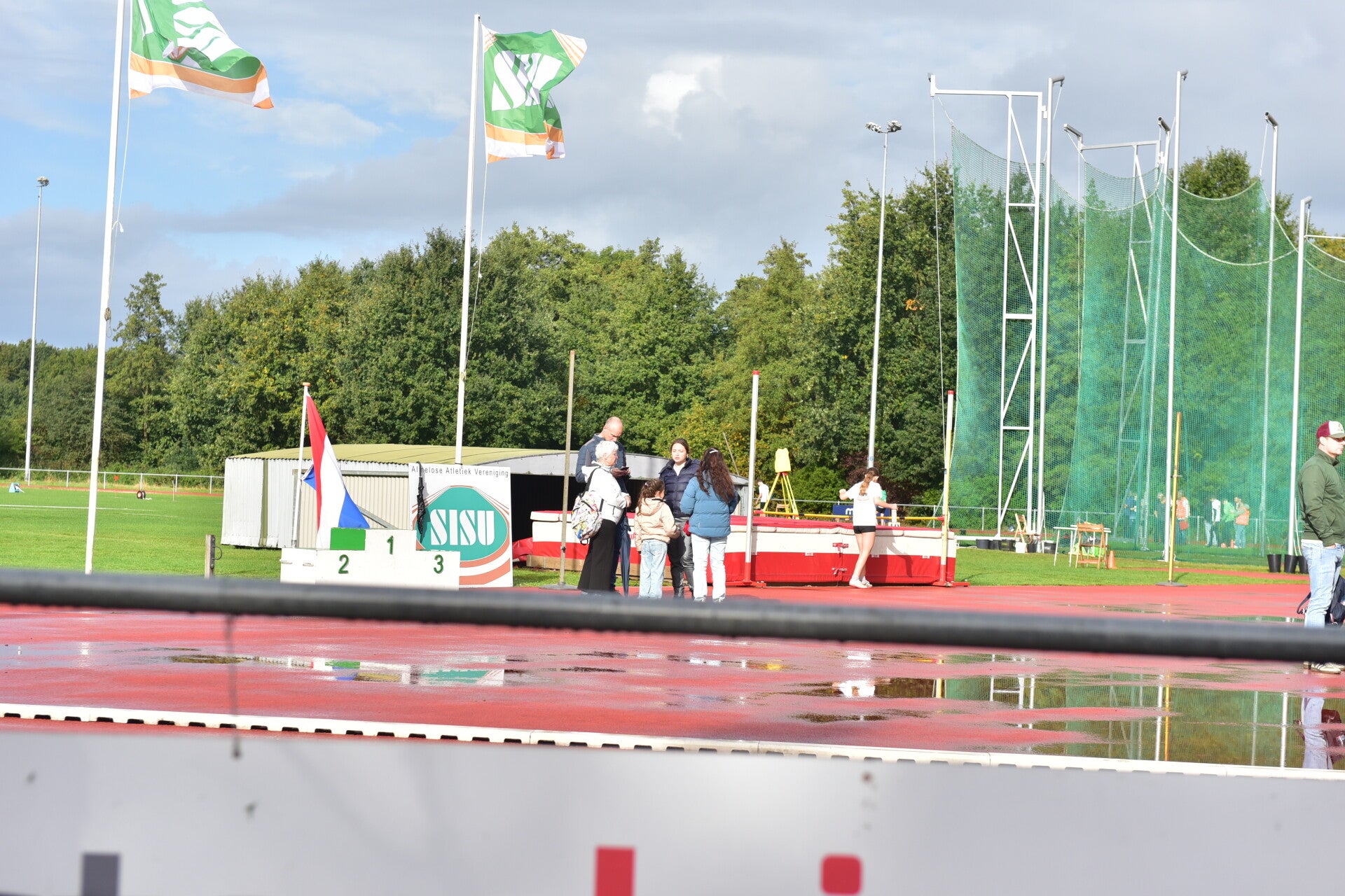 jwc_2847-standard-qxhdc9.jpg
