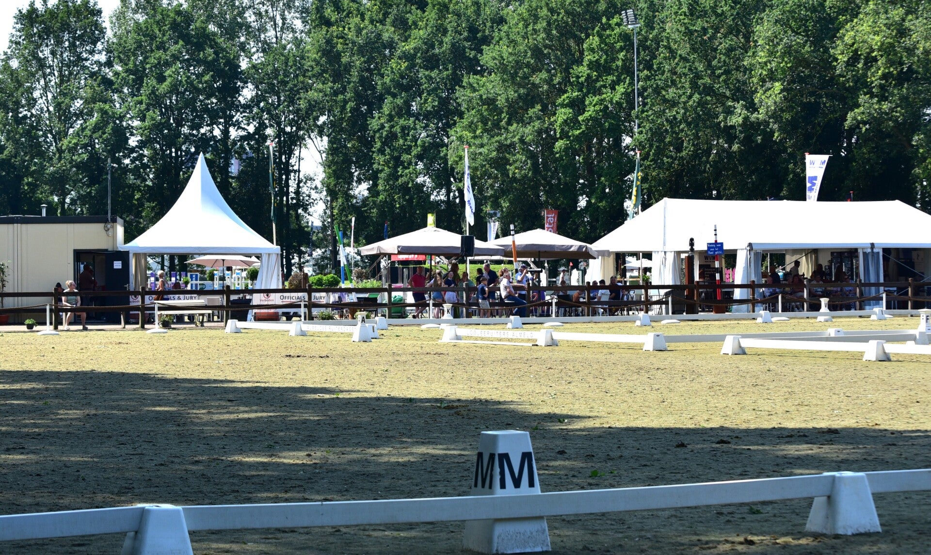jwc_3832-standard-uzifiu.jpg