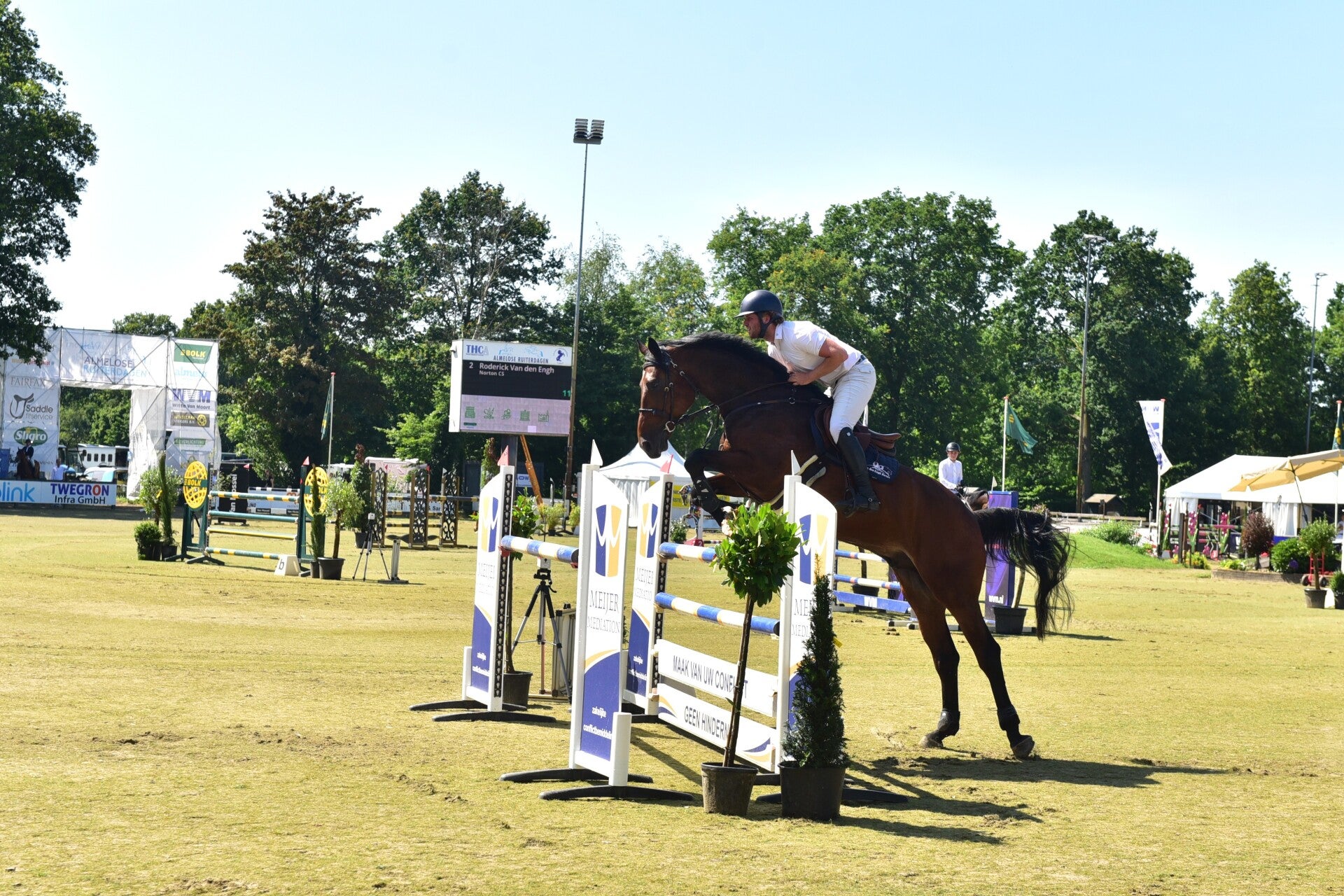jwc_4277-standard-f63zco.jpg