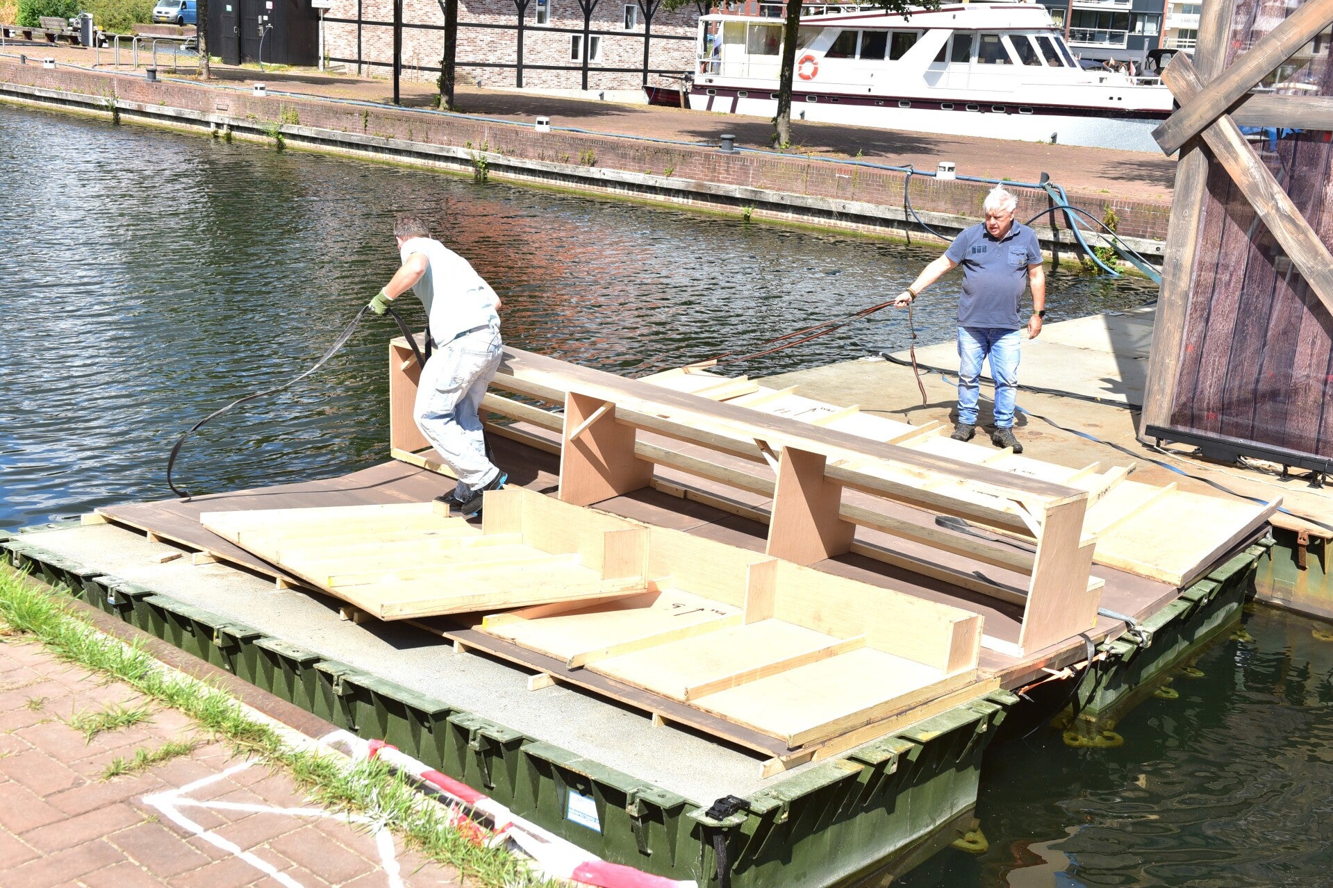 jwc_8009-standard-78rmly.jpg