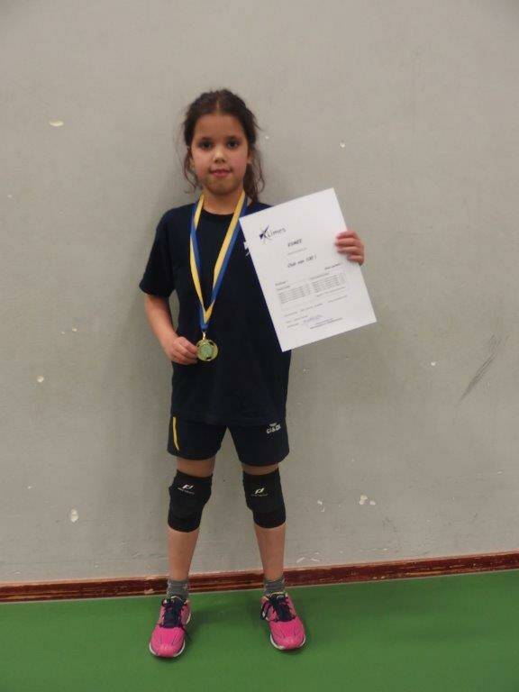 Esmee, lid van de club van 100 sinds december 2017; leeftijd 8 jaar