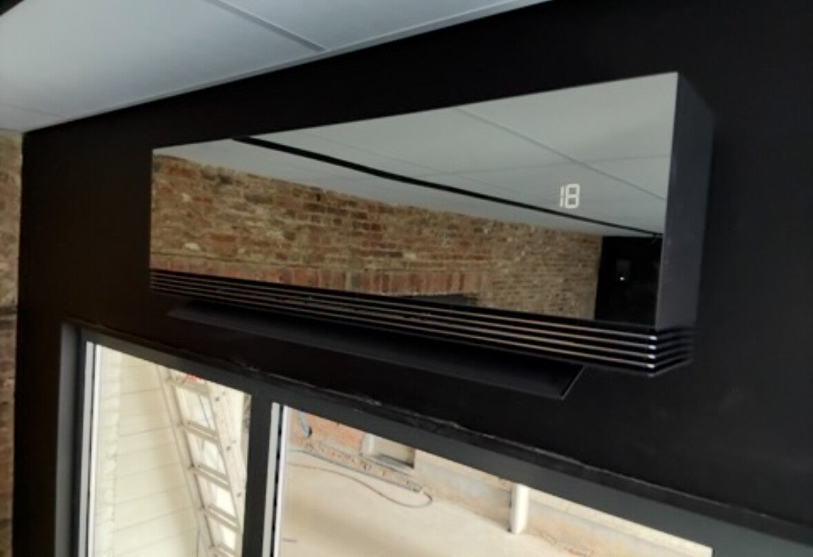 Zwarte airco installatie in Mechelen